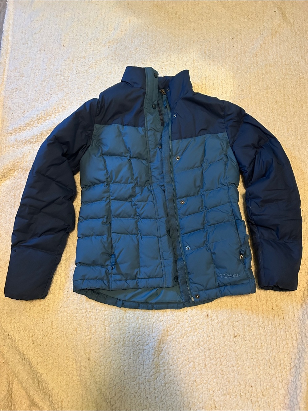 L.L. Bean Two-Tone Puffer Jacket Size XS